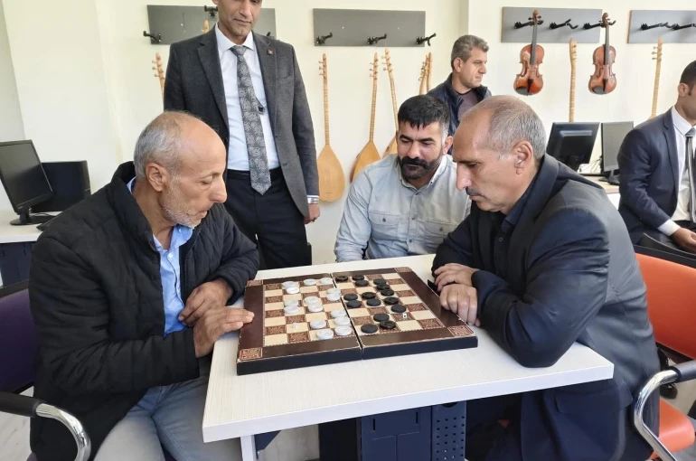 Arıcak’taki Dama Turnuvası’nda yarı final heyecanı 