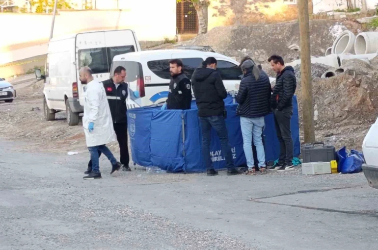 Arkadaşını pompalı tüfekle vurarak öldürdü 