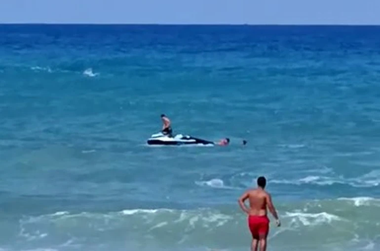 Arnavutköy Karaburun Sahili’nde boğulma tehlikesi: Cankurtaranlar müdahale etti