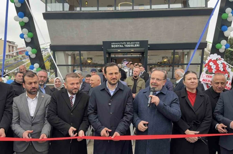Arnavutköy’de 3 yeni eser hizmete açıldı, yaşam merkezinin temeli atıldı 
