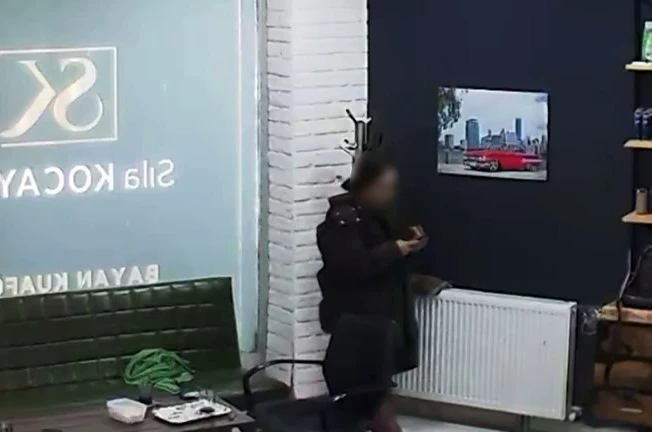 Arnavutköy’de kadın kuaföründe "ödeme yapmadan kaçtı" iddiası 