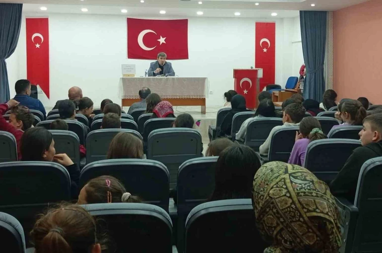 Arpalı’da sporun eğitimdeki yeri anlatıldı 