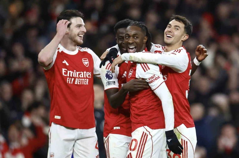 Arsenal derbide Tottenham’ı 4-1 ile geçti 