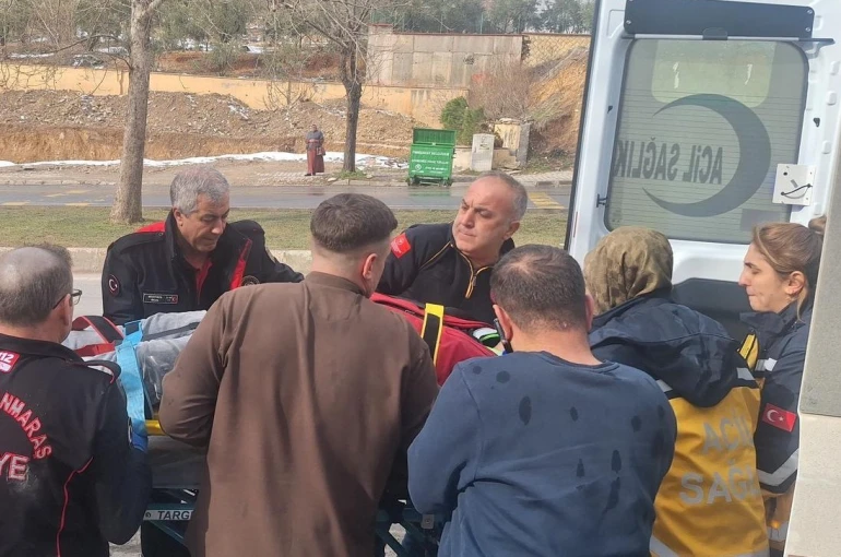 Asansör boşluğuna düşen şahıs kurtarıldı