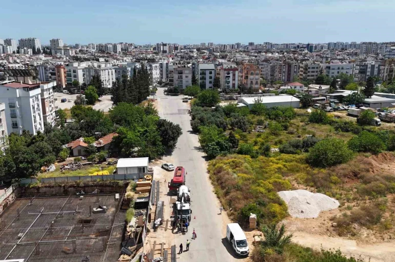 ASAT kanalizasyon hattı temizliği ve kapak düzenleme çalışmalarını sürdürüyor 