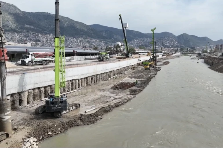 Asi Nehri ıslah ve taşkın önleme projesinde çalışmalar sürüyor 