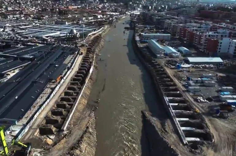 Asi Nehri’nde çalışmalar sürüyor 