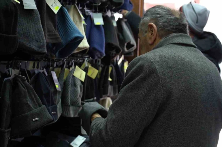 Asırlık çarşıda tezgahlar sanal vitrine taşınıyor: Esnaf e-ticaretle yüzleşiyor 