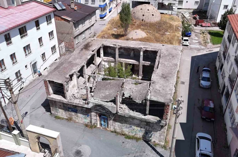 Asırlık tarihi hamam kültür turizmine kazandırılmayı bekliyor 