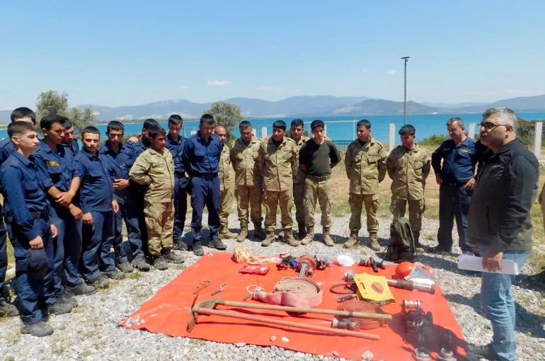 Askeri personele orman yangını eğitimi 