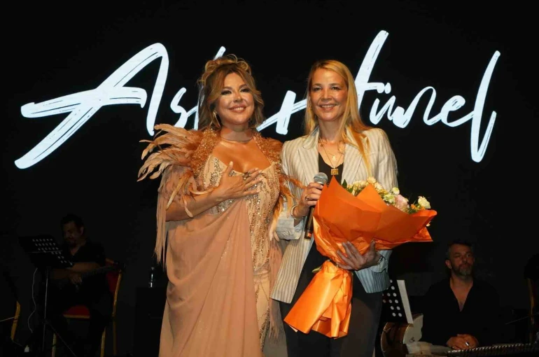 Aslı Hünel’den Bursa’da müzik ziyafeti