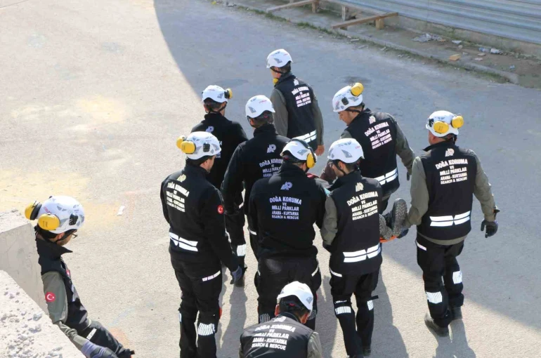 Asrın Felaketi sonrası kritik adım: DKMP kendi arama kurtarma ekibini oluşturdu 