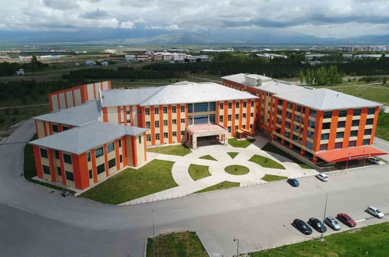 Atatürk Üniversitesi hukuk fakültesi mali hukuk anabilim dalından uluslararası bilimsel başarı