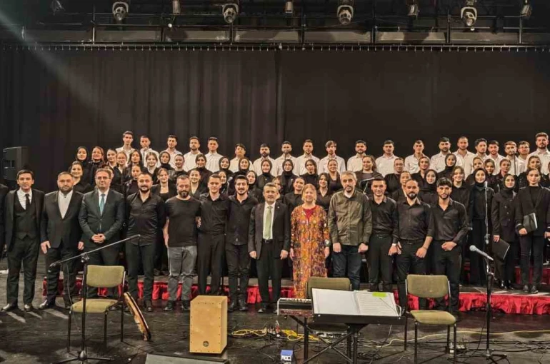 Atatürk Üniversitesi’nde muhteşem konser 