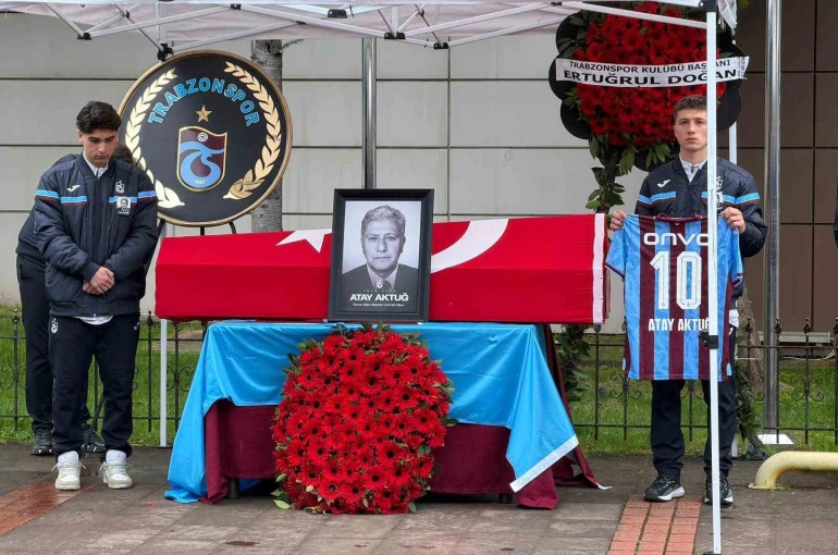 Atay Aktuğ için tören düzenlendi 