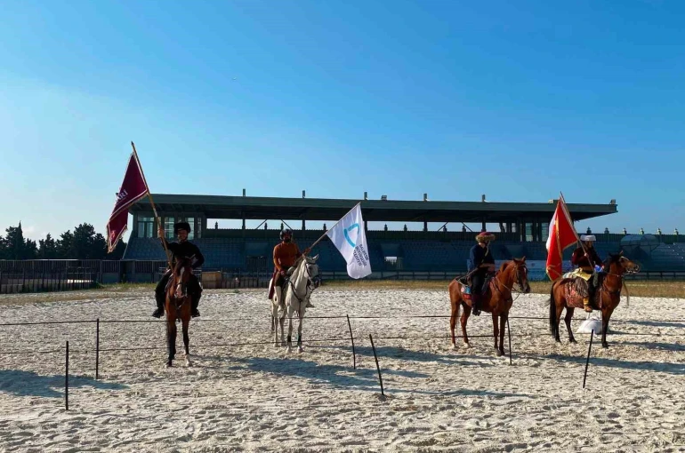 Atlı Okçuluk Türkiye Şampiyonası Yarı Finali’nde Balıkesir rüzgarı esti 