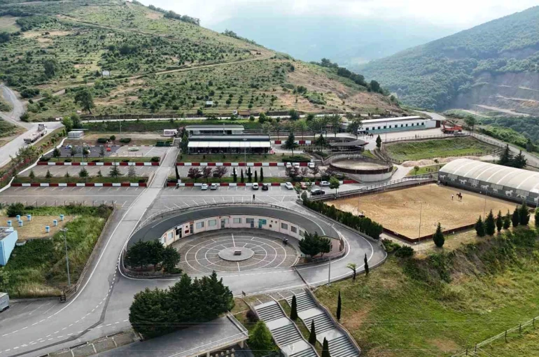 Atlı Spor Tesisi 8 ayda 75 bin ziyaretçiyi ağırladı 