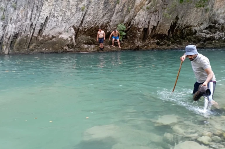 Avaşin Deresi’nde kaybolan çocuğu arama çalışmaları devam ediyor 