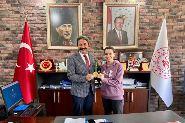 Avrupa Şampiyonu Ertunç, İl Müdürü Kalın ile bir araya geldi