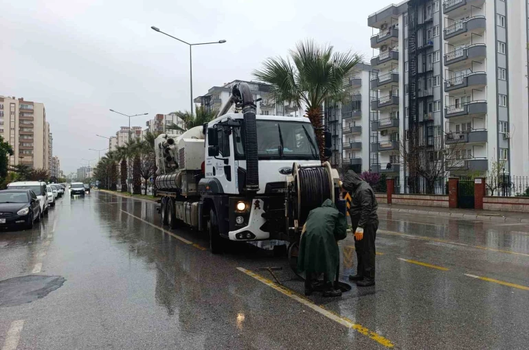Aydın Büyükşehir Belediyesi ve ASKİ ekipleri yapışa karşı teyakkuzda 