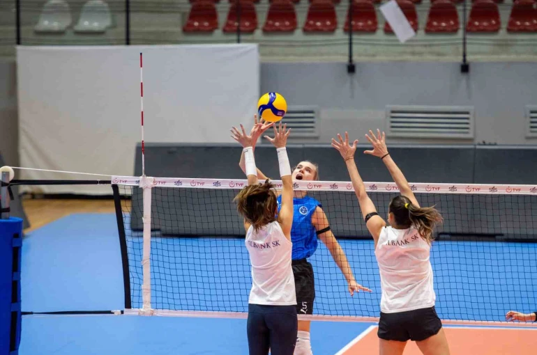 Aydın Büyükşehir Belediyespor, hazırlık maçında İlbank’ı mağlup etti 
