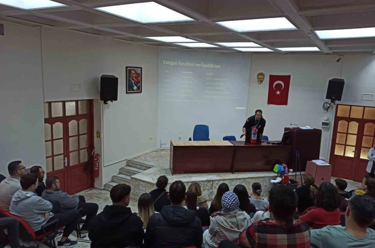 Aydın Devlet Hastanesi’nde yeni personeller bilgilendirildi 