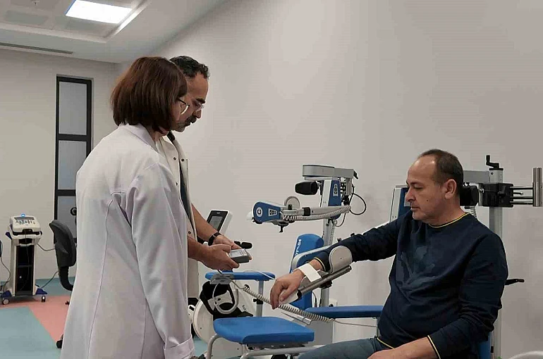 Aydın Şehir Hastanesi hastalara hizmet vermeye başladı 