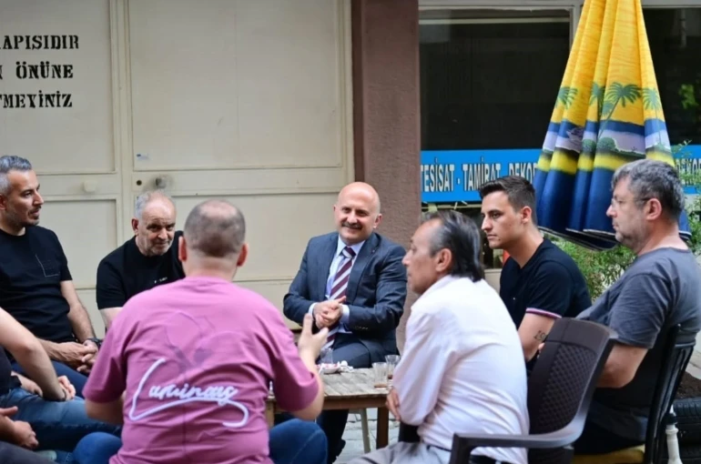Aydın Valisi Varol, Gençlik Caddesi’nde esnafla buluştu