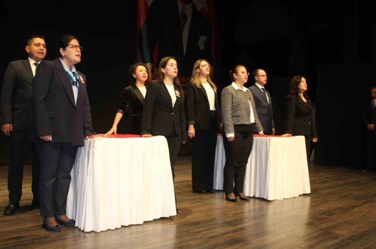 Aydın’da göreve yeni başlayan 8 öğretmen yemin etti 