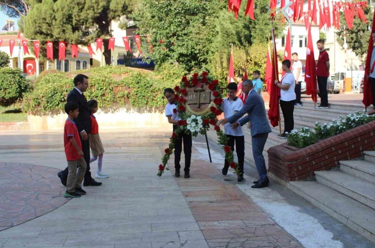 Aydın’da ilk ders zili çaldı, 200 bin öğrenci ders başı yaptı 