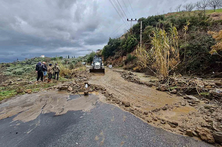 Aydın’da kuvvetli yağışlara büyükşehir ve ASKİ’den anında müdahale 