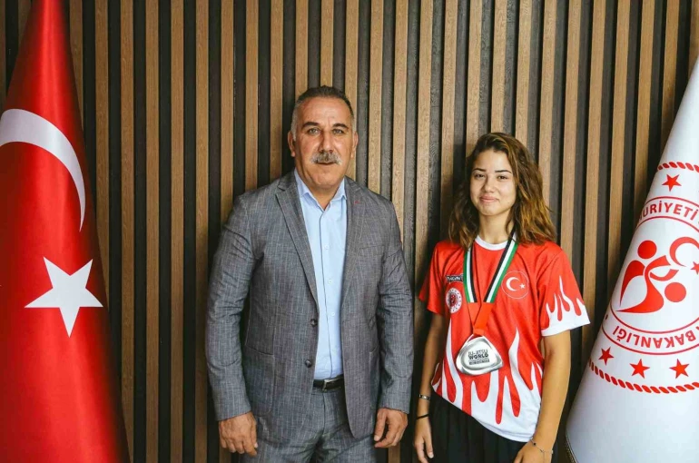 Aydınlı genç sporcu jujitsuda dünya 2’ncisi oldu