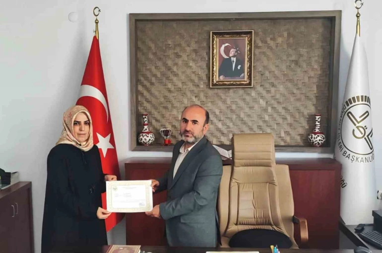 Aydıntepe Müftülüğü personeli başarı belgesiyle taltif edildi 