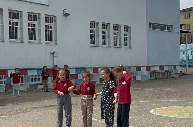 Aydıntepe’de öğrenciler yardımlaşmayı oyunla öğrendi 