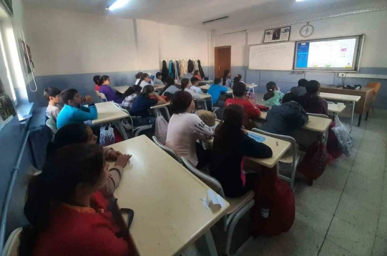 Aydıntepe’de öğrencilere MEBİ tanıtıldı