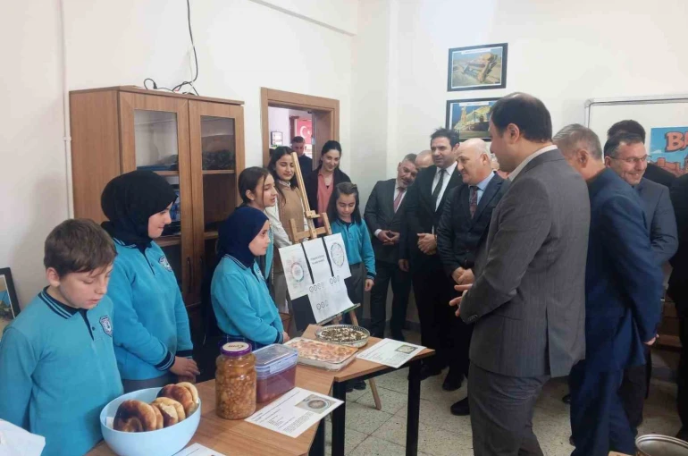 Aydıntepe’de Yerli Malı Haftası farklı okullarda kutlandı 