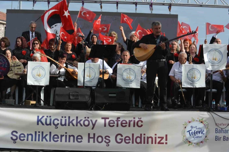 Ayvalık Teferic Şenlikleri’nden türküler yükseldi 