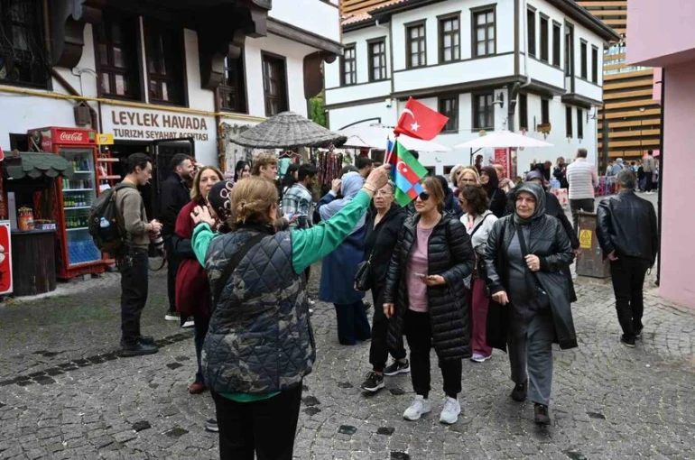 Azeri kadınlar Eskişehir’in kültürünü keşfetti 