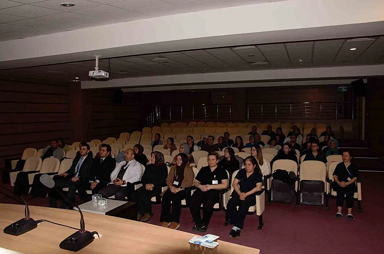 Bafra’da "Yoğun Bakım Hemşire Sertifikasyon Eğitimi" 