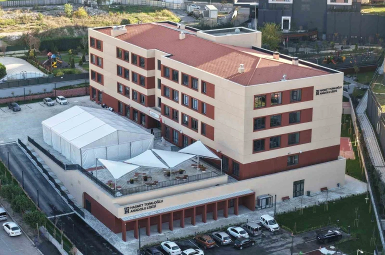 Bağcılar’da eğitime büyük yatırım: Aynı anda 7 yeni okulun inşaatı devam ediyor 