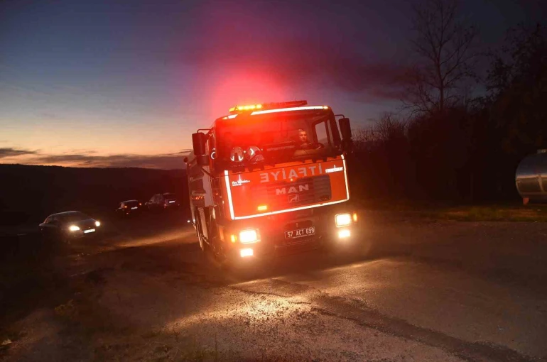 Bahçede plastik kablo yaktı, ekipleri harekete geçirdi 