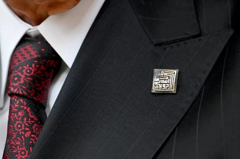 Bahçeli’nin rozeti ve yüzüğü gündem oldu, motifler Sivas’ı akıllara getirdi