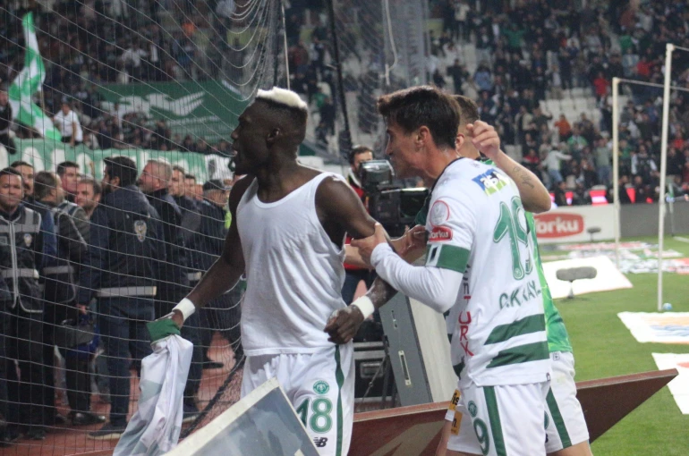 Bahis soruşturması Konyaspor’u vurdu: Ndao ile yollar ayrıldı!