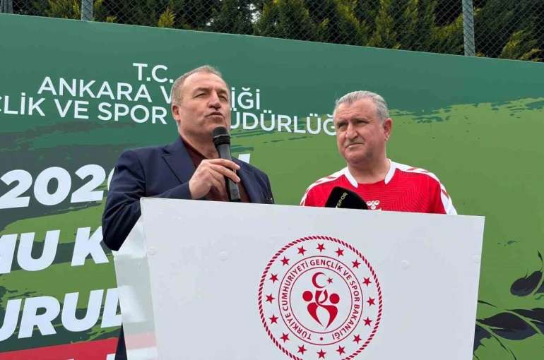 Bakan Bak: "Bizim çocuklara Amerika’da başarılar diliyoruz" 