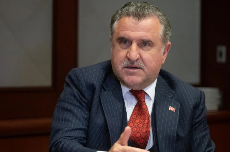 Bakan Bak’tan Konyaspor’a mesaj