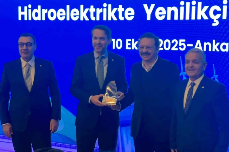 Bakan Bayraktar: "Nükleer enerjiden Türkiye’nin istifade etmesi lazım"