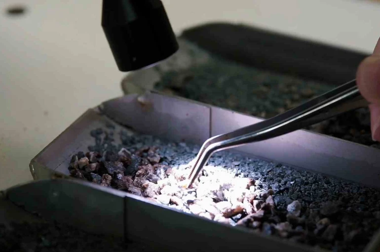 Bakan Bayraktar: "Rezervuarların dilini çözüyor, enerji bağımsızlığımıza güç katıyoruz 