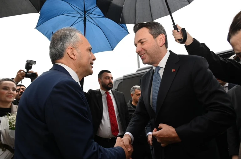 Bakan Bayraktar: "Terörsüz Türkiye’nin ne olduğunu biz Gabar’da ve ufak, hani sinemalarda fragman denir ya, bir kesiti olur ya, onu gördük" 