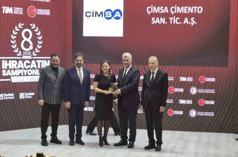 Bakan Bolat: "Cumhurbaşkanımızın liderliğinde Türkiye’ye son 23 yılda her alanda çağ atlattık" 