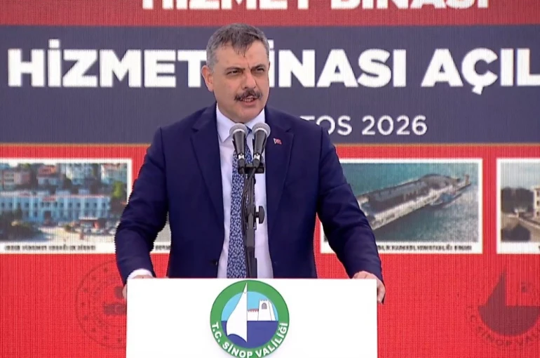 Bakan Çiftçi Sinop’ta 525 milyon TL’lik yatırımları açtı: "Devlet vatandaşına daha hızlı ulaşacak"